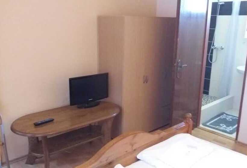 مبيت وإفطار Penzion Retro