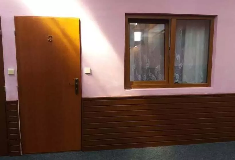 ベッドアンドブレックファースト Penzion Retro