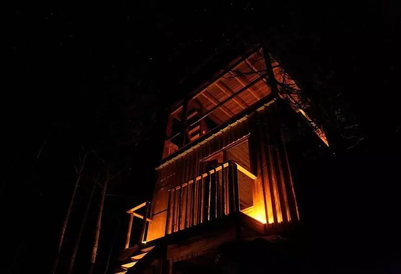 Bed and Breakfast Terre Des Baronnies. Cabanes