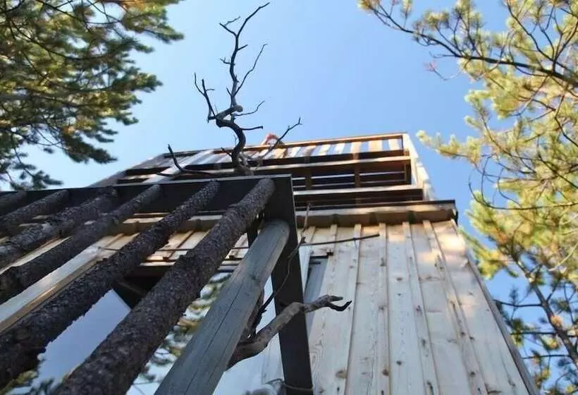 Bed and Breakfast Terre Des Baronnies. Cabanes