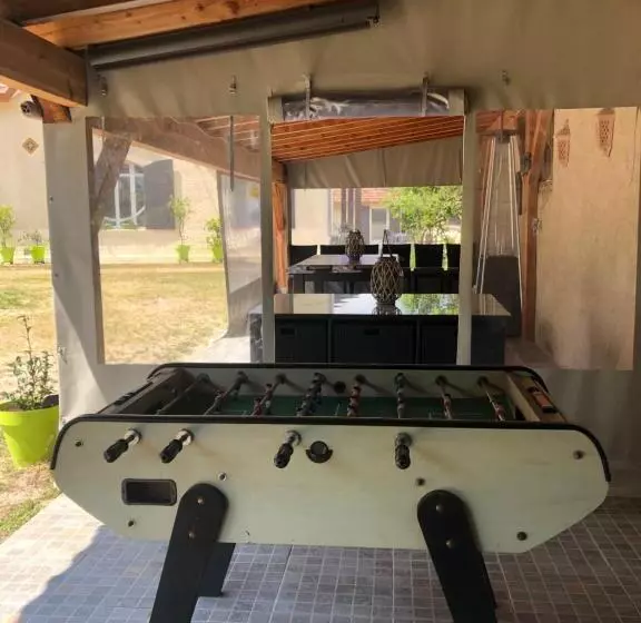 تختخواب و صبحانه Chambres D´hotes Villa Capsylvaine