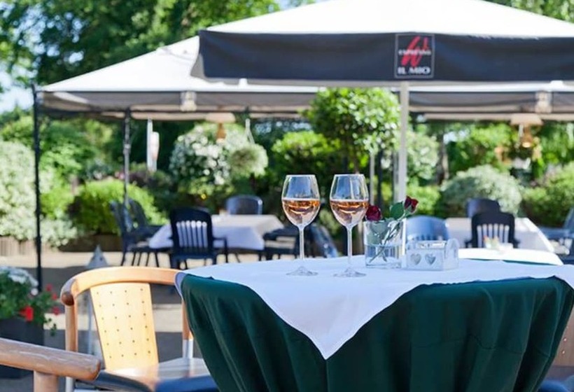 Хостел Landgasthaus Hotel Zur Alten Linde