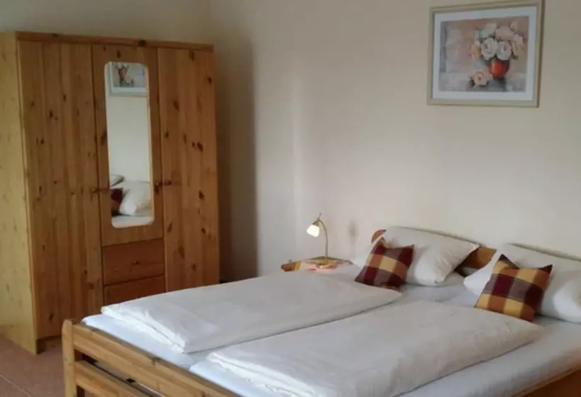 Hostelli Landgasthaus Hotel Zur Alten Linde