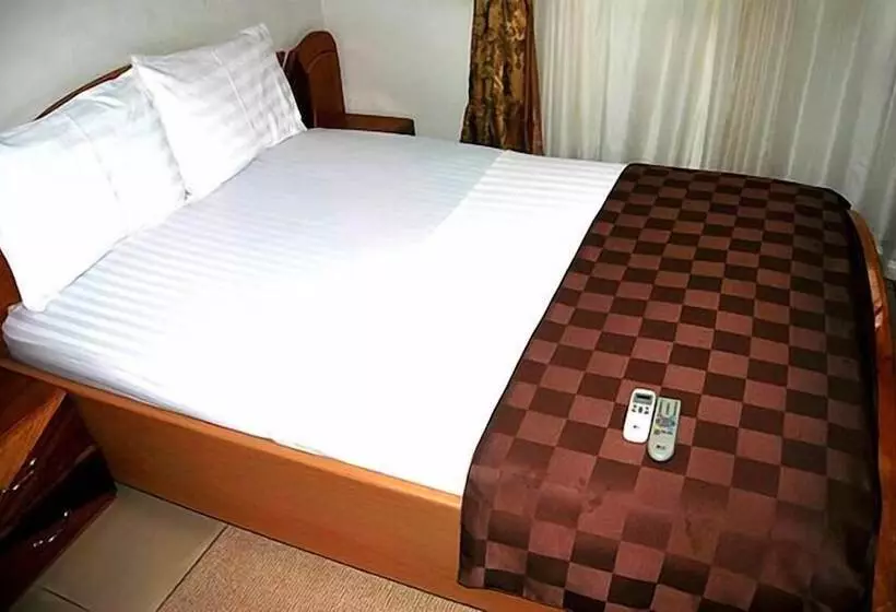 Hotelli Acacia Lodge, North Legon