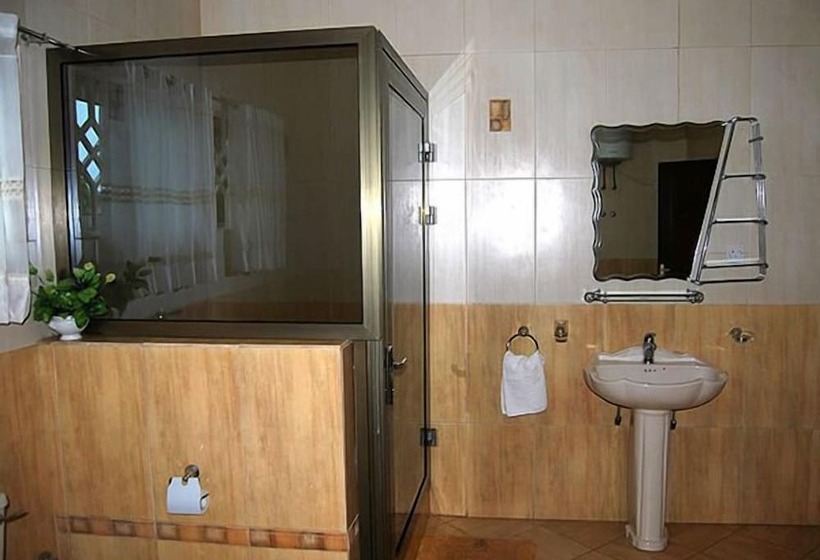 酒店 Acacia Lodge, North Legon