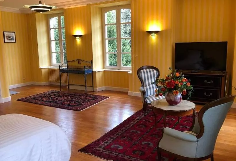 ホテル Chateau De Lannouan