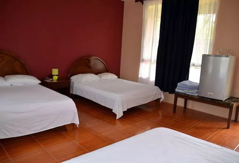 Hotelli Lumbres Del Arenal Cabinas Y Villas