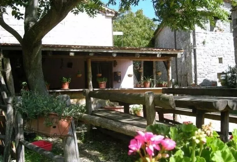 田舎風ホテル Agriturismo Borgo Cerquelle