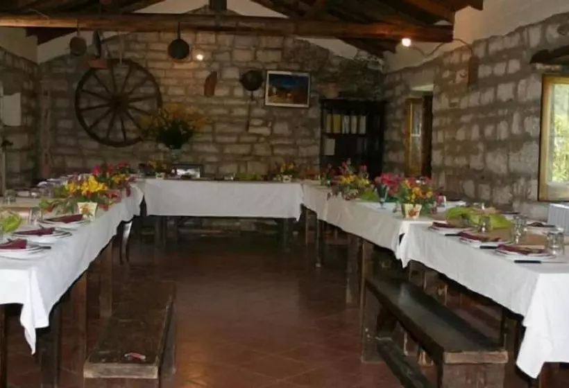 田舎風ホテル Agriturismo Borgo Cerquelle