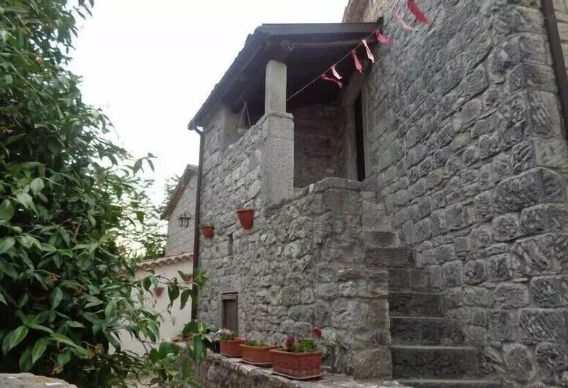 田舎風ホテル Agriturismo Borgo Cerquelle