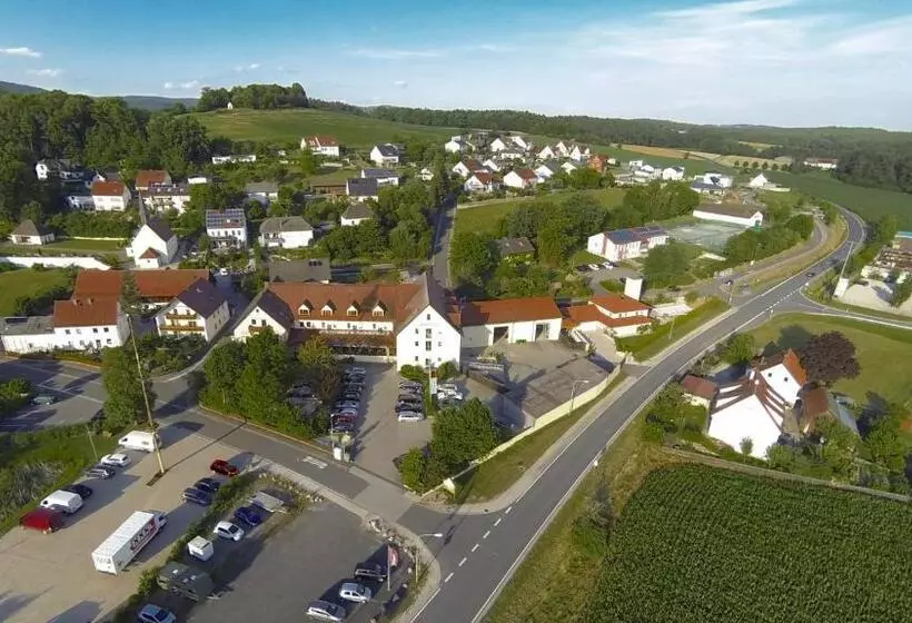 Landhotel Aschenbrenner