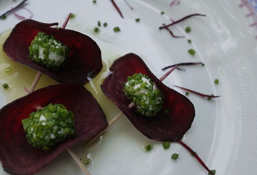 Пансион Domaine De Puytirel