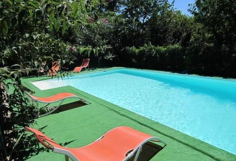 Пансион Domaine De Puytirel