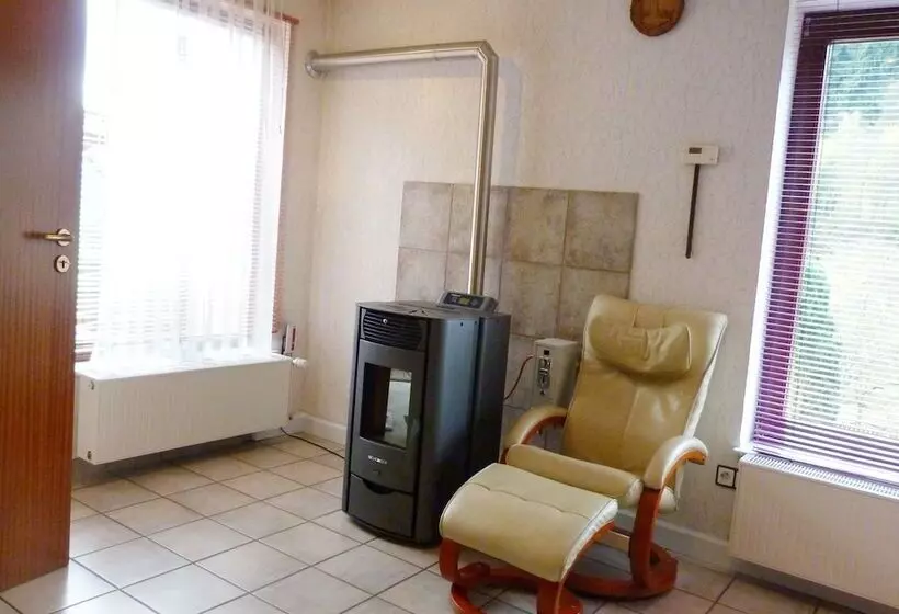 Majatalo Ferienhaus & Nurdachhaus Rothaargebirge