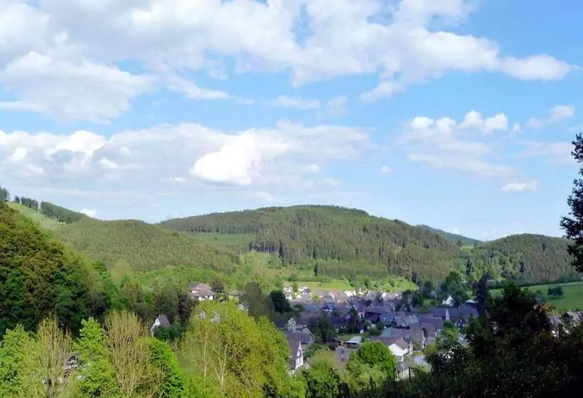 Majatalo Ferienhaus & Nurdachhaus Rothaargebirge