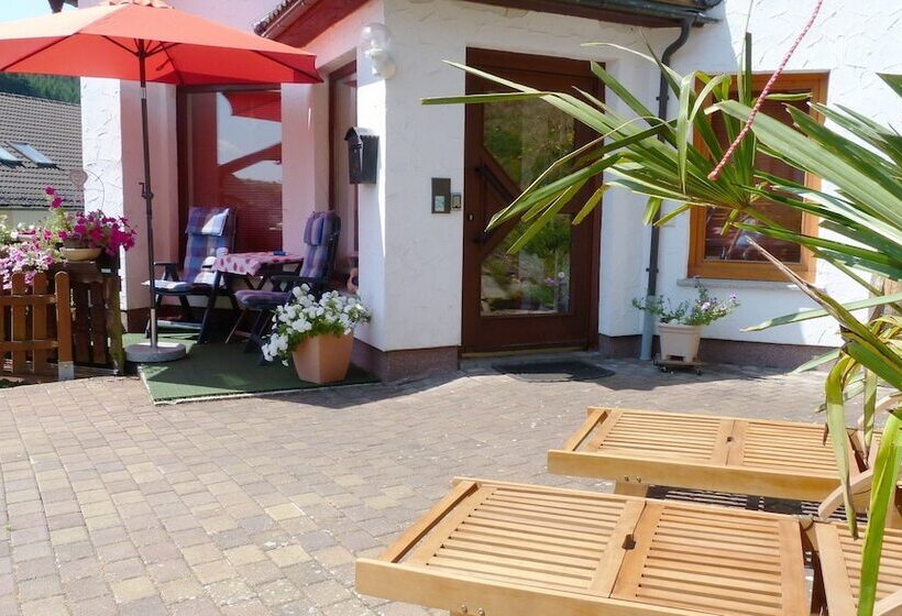 Пансион Ferienhaus & Nurdachhaus Rothaargebirge