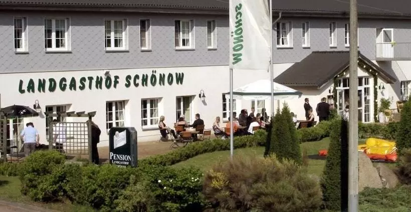 ペンション Landgasthof Schönow