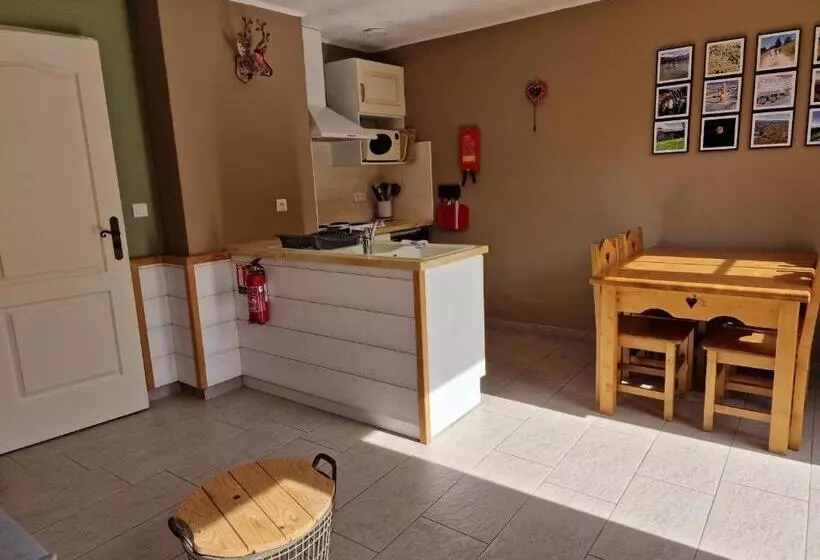 Majatalo Le Silence Du Midi