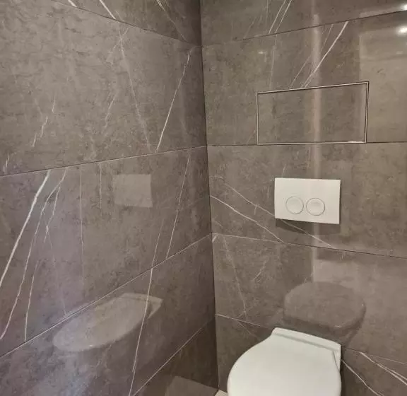 Majatalo Le Silence Du Midi