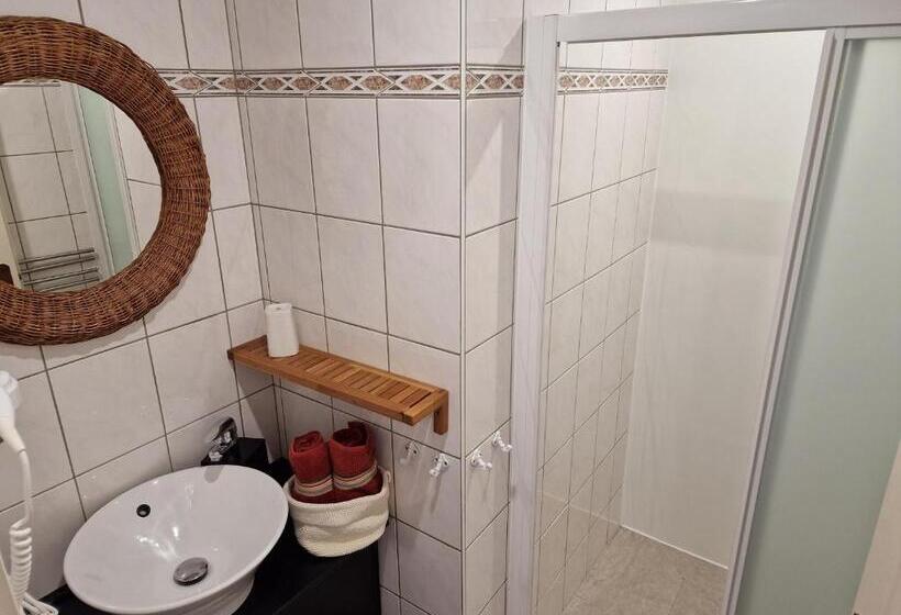 بنسيون Le Silence Du Midi