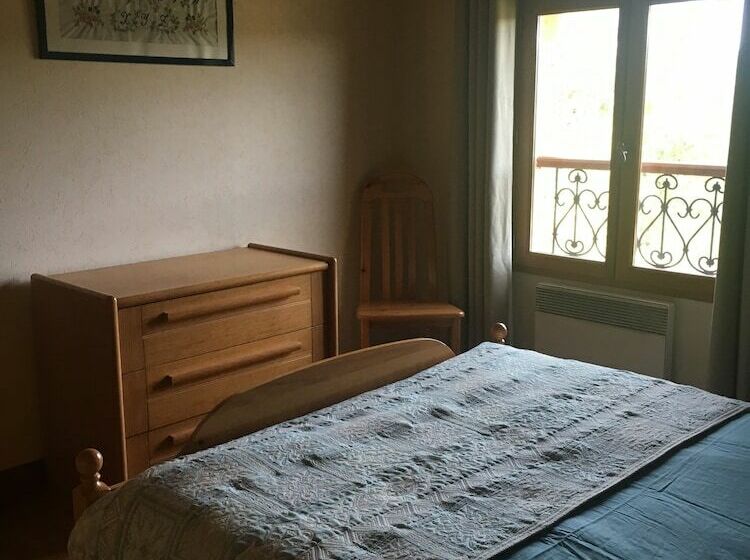 פנסיון Les Chevreuils