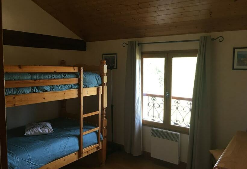 פנסיון Les Chevreuils