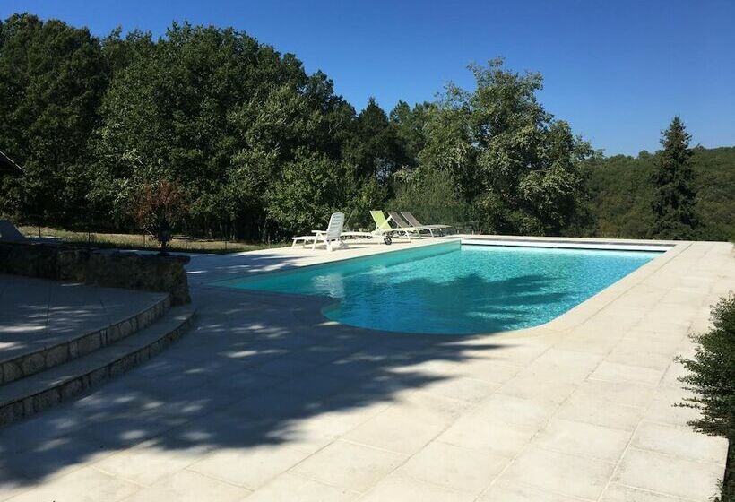 פנסיון Les Chevreuils