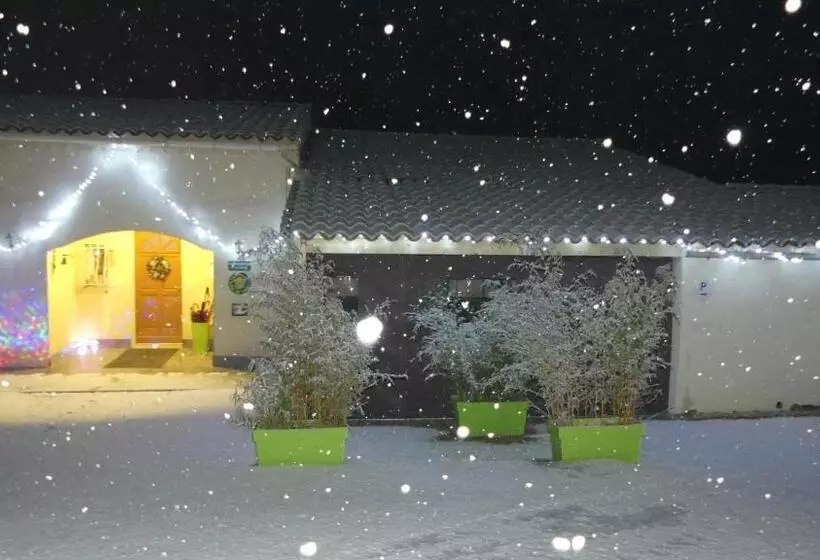 Majatalo Villa Regain Chambres Et Table D Hôtes