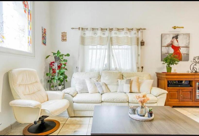 ペンション Villa Regain Chambres Et Table D Hôtes