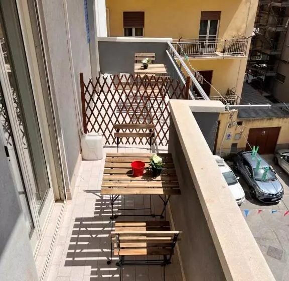 تختخواب و صبحانه La Casa Di Fili