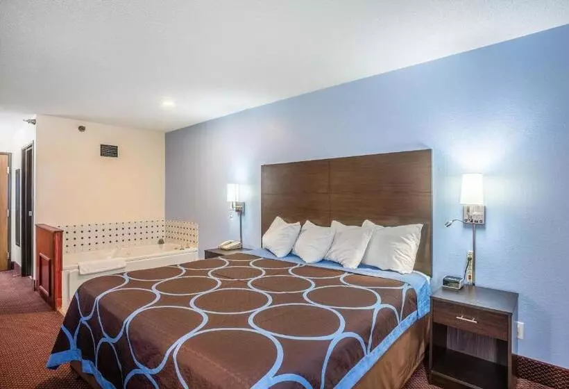 هتل Super 8 By Wyndham Galesburg