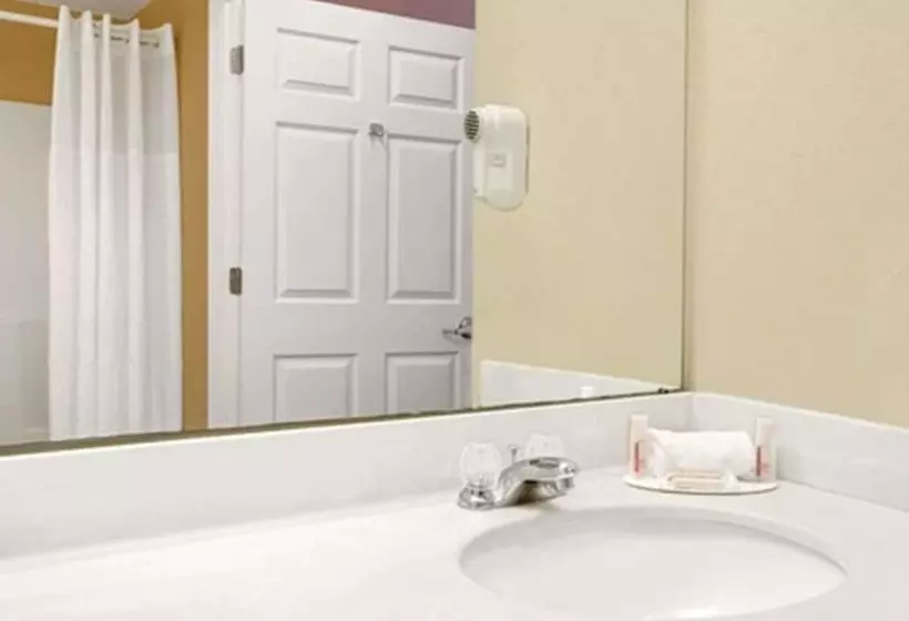 호텔 Baymont By Wyndham Jacksonville/butler Blvd