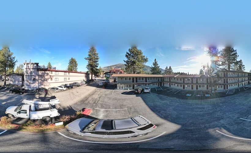 فندق Budget Inn At The Heavenly Gondola