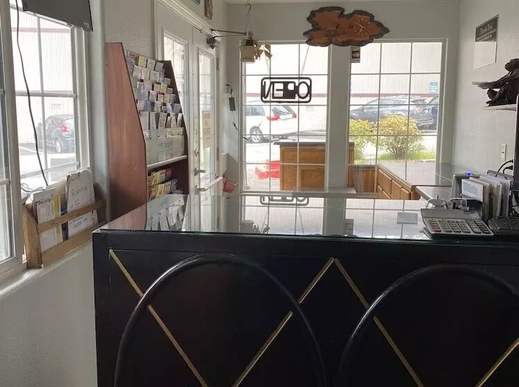 호텔 Budget Inn At The Heavenly Gondola