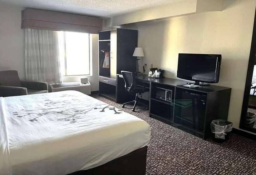 هتل Spark By Hilton Augusta