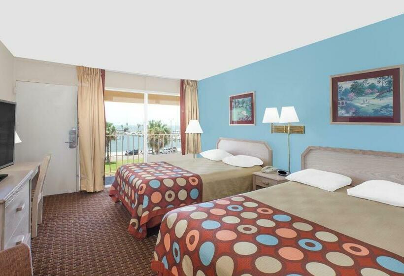 Otel Harbor Inn Bayfront