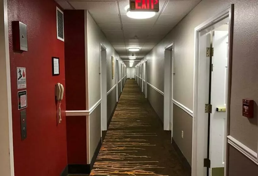 هتل Hawthorn Suites By Wyndham Louisville North