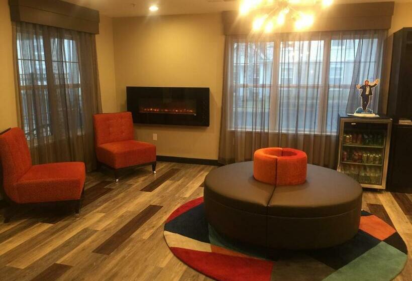 Отель Hawthorn Suites By Wyndham Louisville North
