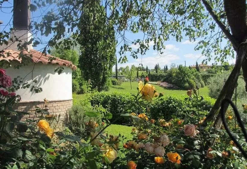 ホテル Locanda Le Boscarecce