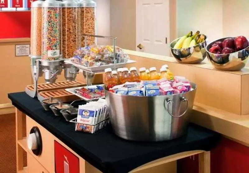ホテル Mainstay Suites Columbus Worthington