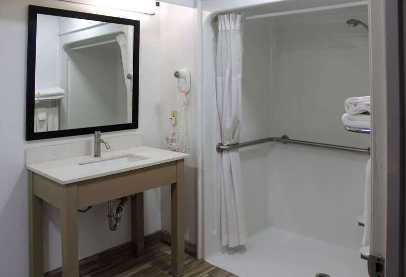 בית מלון כפרי Quality Inn Scottsboro Us 72 Lake Guntersville Area