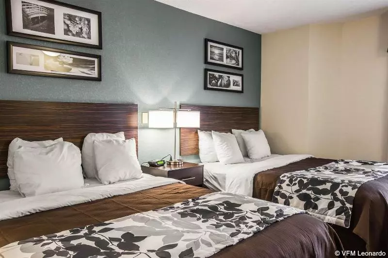 هتل Sleep Inn Greensboro Airport