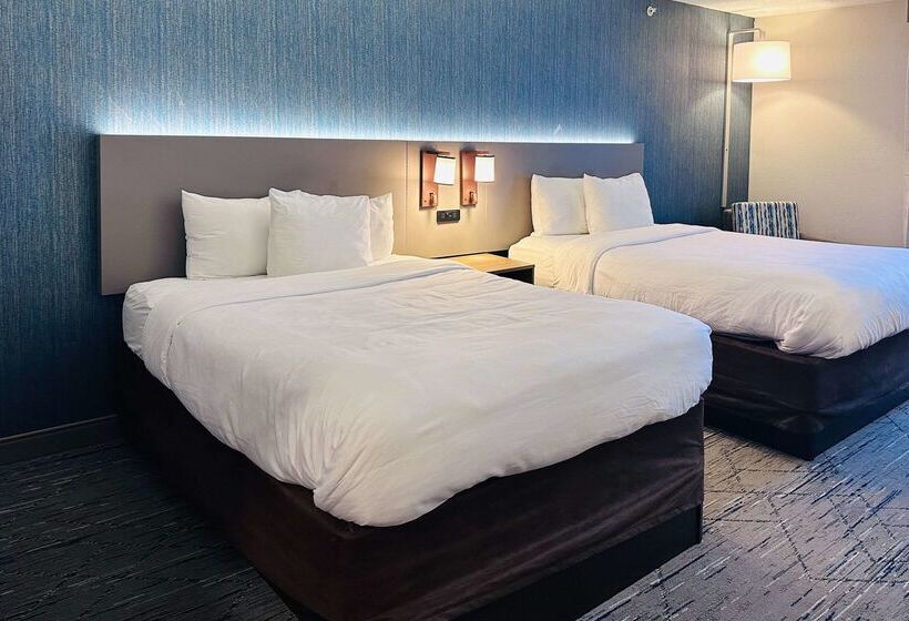 فندق Comfort Inn & Suites Ashland – Richmond North