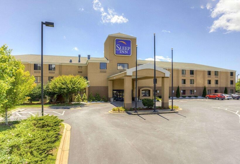 בית מלון כפרי Sleep Inn Asheville Biltmore West