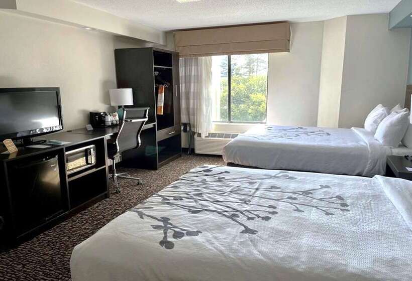 هتل Spark By Hilton Augusta