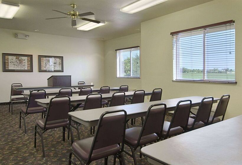 호텔 Super 8 By Wyndham Iola Ks