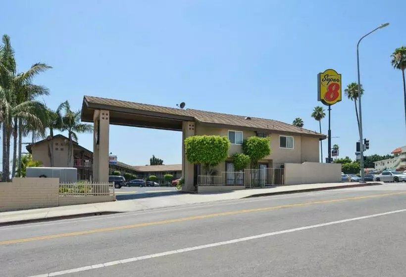 Hotelli Super 8 By Wyndham Los Angeles/alhambra
