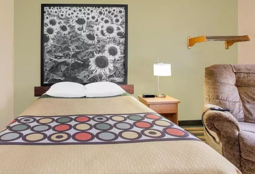 호텔 Super 8 By Wyndham Mt Pleasant