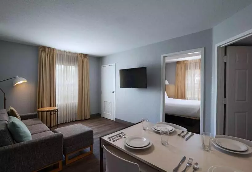 هتل Towneplace Suites By Marriott Baton Rouge South