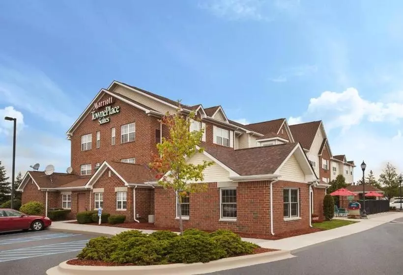 Отель Towneplace Suites Detroit Sterling Heights